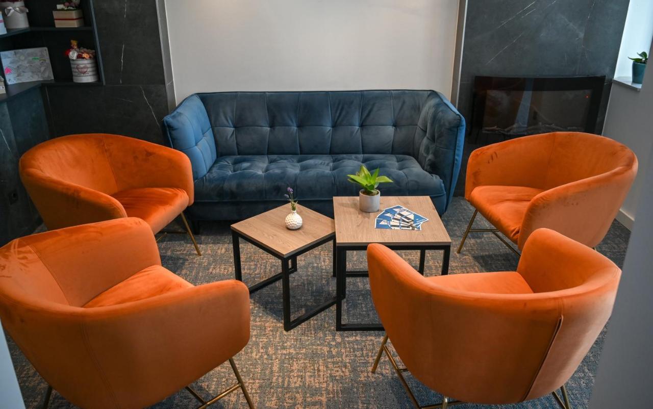Nn Boutique Hotel Tiszaújváros Εξωτερικό φωτογραφία