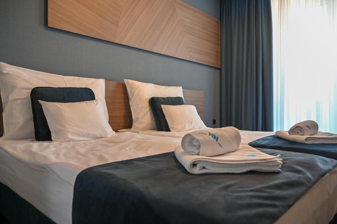 Nn Boutique Hotel Tiszaújváros Εξωτερικό φωτογραφία