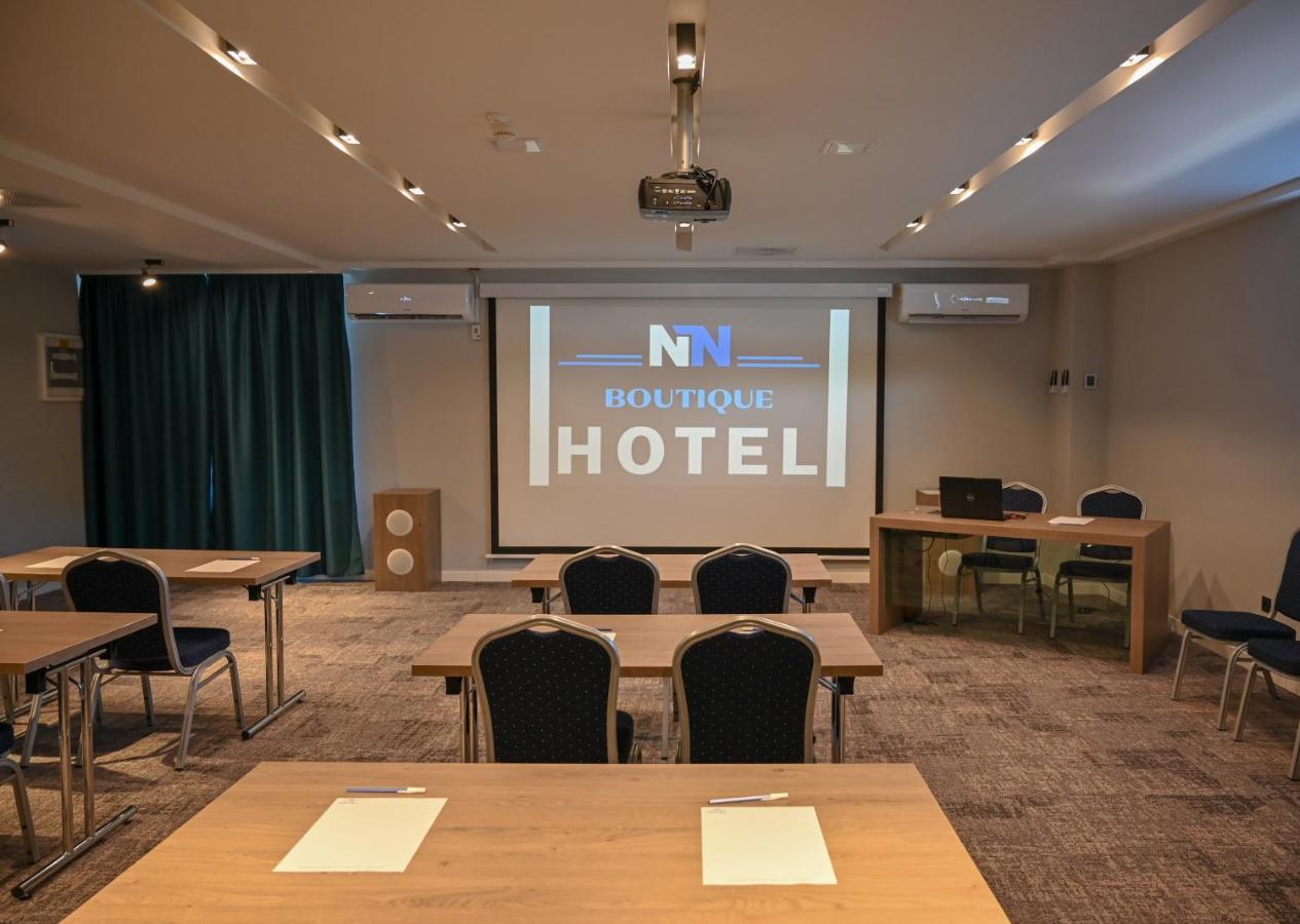 Nn Boutique Hotel Tiszaújváros Εξωτερικό φωτογραφία