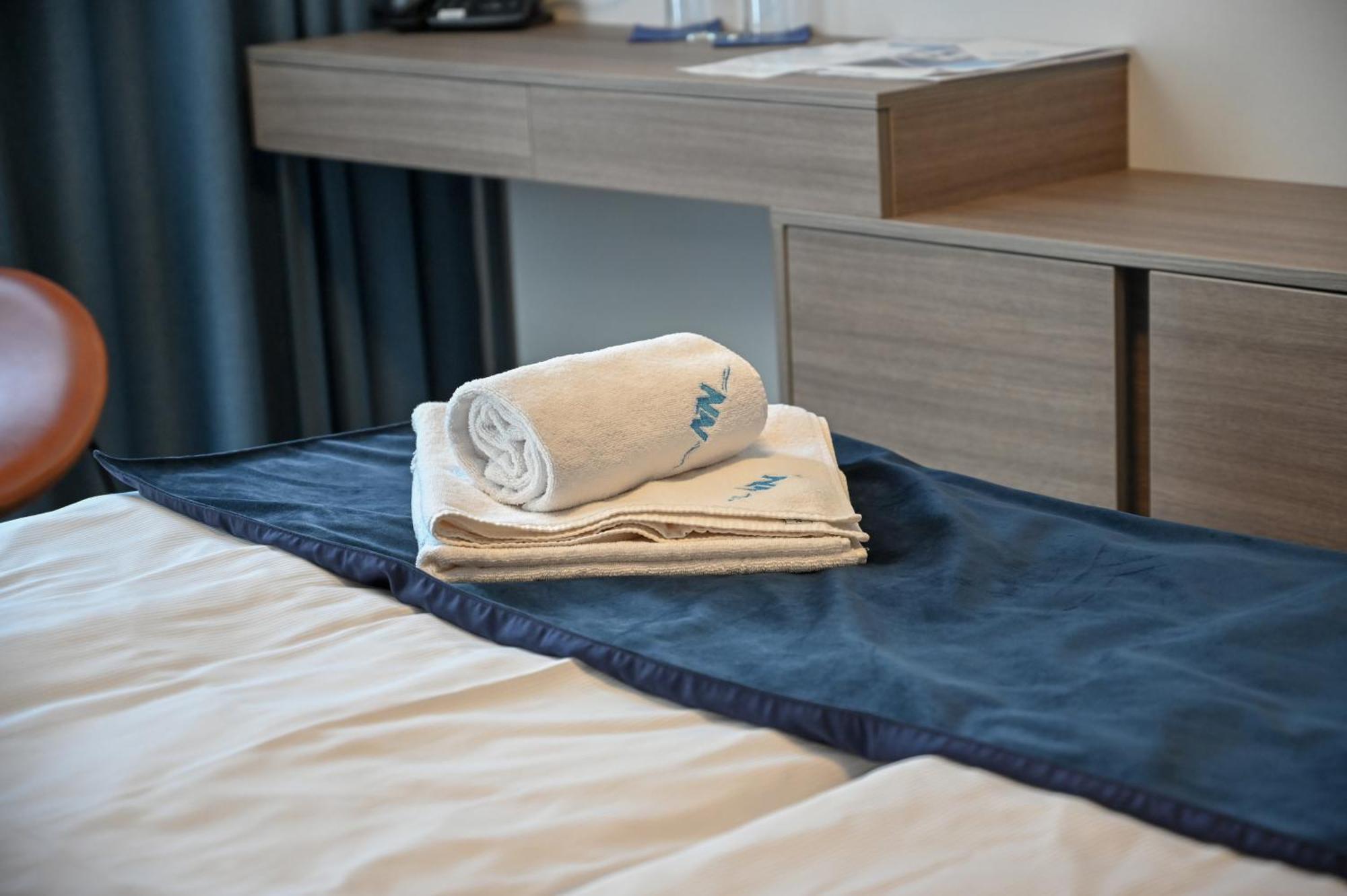 Nn Boutique Hotel Tiszaújváros Εξωτερικό φωτογραφία